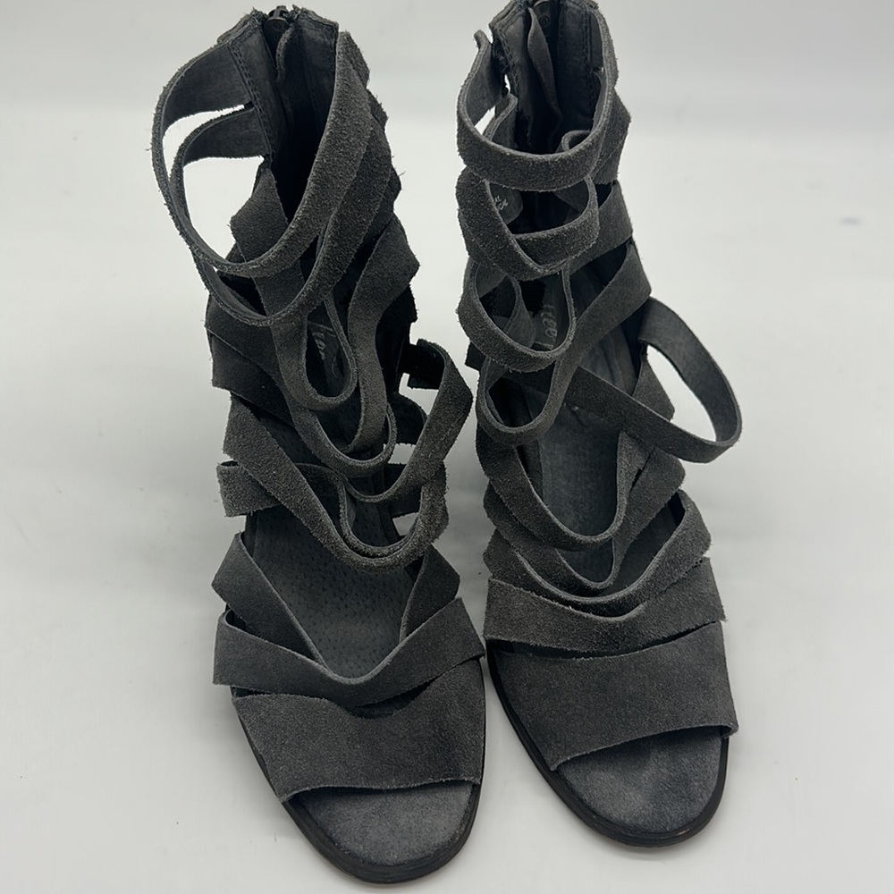 Free People Cayman Strappy Hybrid Gray Suede Open Toe Chunky  Heels 38 (US Sz 7) - Picture 11 of 14